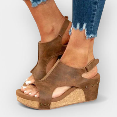 Σανδάλια με Πλατφόρμα