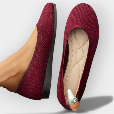 Λιτά Σανδάλια με Διακριτικό Στυλ